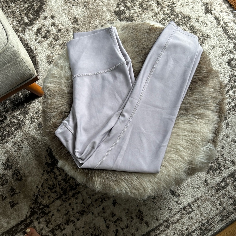 ALO Yoga Light Lavender Leggings